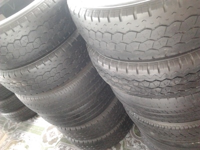 ขายยางขอบ15 กะบะเหมากอง 15 เส้น 205/70/15-215/70/15