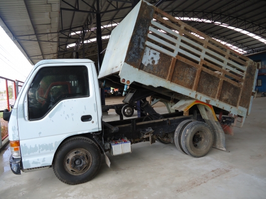 รถบรรทุก 6ล้อ ISUZU เครื่อง 4HF1-120แรง พาวเวอร์