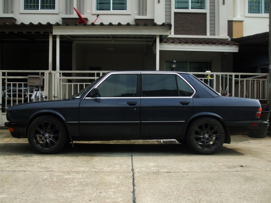 ขาย BMW520i E28 ปี87 พร้อมใช้งาน ขาย BMW520i E28 ปี87 พร้อมใช้งาน