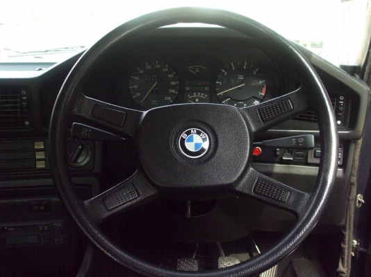 ขาย BMW520i E28 ปี87 พร้อมใช้งาน ขาย BMW520i E28 ปี87 พร้อมใช้งาน