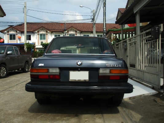 ขาย BMW520i E28 ปี87 พร้อมใช้งาน ขาย BMW520i E28 ปี87 พร้อมใช้งาน