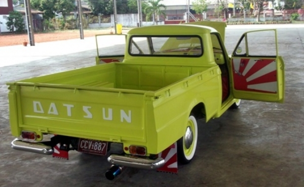 ขายฝาตบมาสด้า 1000 มาสด้า 1200- 1300 toyotaRN 25-30  อีซูสุฟาสเตอร์Z