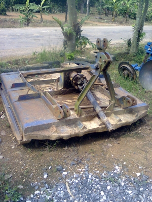 ทีตัดหญ้า ของ ฮุย สามย่าน