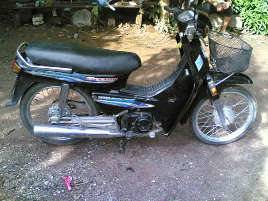 ขายฮอนด้าดรีม C100(ดำ) เล่มทะเบียนพร้อมชุดโอน เครื่องเดิมๆสมบูรณ์ขาย 8900 บาท