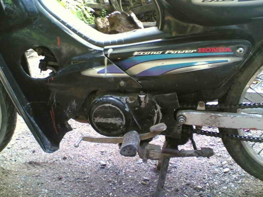 ขายฮอนด้าดรีม C100(ดำ) เล่มทะเบียนพร้อมชุดโอน เครื่องเดิมๆสมบูรณ์ขาย 8900 บาท