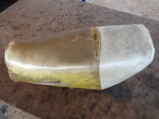 ขายเบาะ และการ์ดแครงเครื่อง dt125 ราคาถูกๆๆครับ