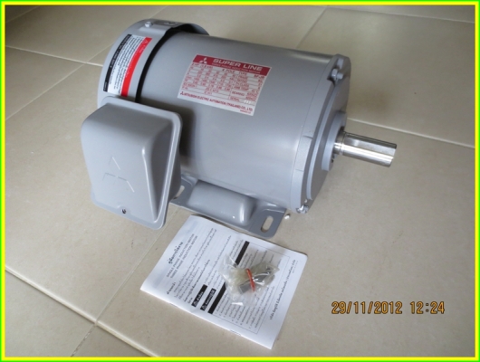 ขายมอเตอร์ใหม่ 2 แรงม้า , 220/380V (3 เฟส) ไฟโรงงาน