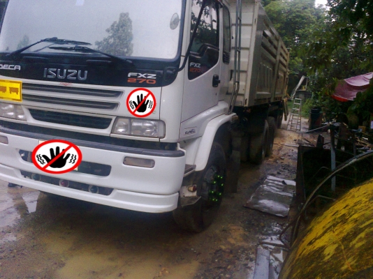 อิซูซู เอฟเอ็กแซด 270 แม็กโหลด แม่ลูกรถสวย น่าชื้อ สนใจติดต่อ สจ.ผล นาหม่อม โทร 0807089762 หรือ 0835141472