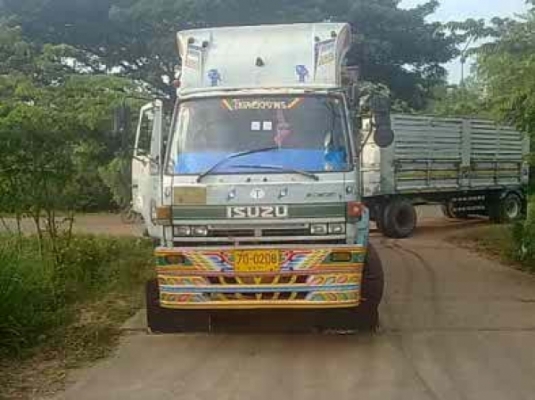 ขายรถสิบล้อลากแม่-ลูกไม่ดั้มคอกเกษตร ISUZU ROKEY 240 รถสวยสภาพพร้อมใช้