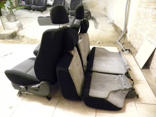 ขายเบาะ Mitsubishi G-wagon ตัวนอกครับ ขายเบาะ Mitsubishi G-wagon ตัวนอกครับ