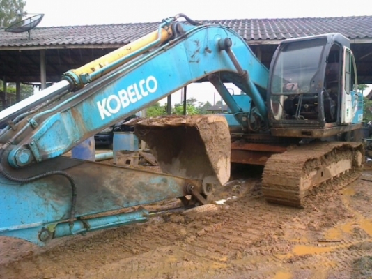 ขายรถแบคโฮKOBELCO sk 200-2 สภาพดีพร้อมใช้ ขายรถแบคโฮKOBELCO sk 200-2 สภาพดีพร้อมใช้