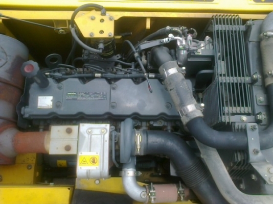 ขายดาวน์รถแบคโฮ KOMATSU pc200-8รถทำงานน้อยเหมือนรถใหม่ 2,xxxชม