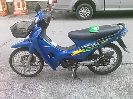 WAVE Zไม่มีครัช ปี 47 พรบ ภาษีถึง 17 ก.ย.2556อีกยาว เครื่องดี 10500บาท