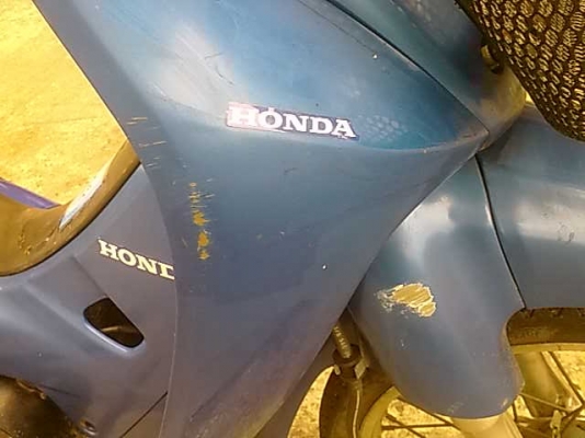 WAVE Zไม่มีครัช ปี 47 พรบ ภาษีถึง 17 ก.ย.2556อีกยาว เครื่องดี 10500บาท