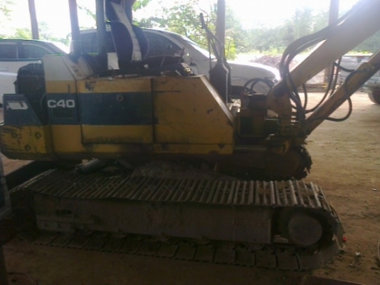 ขายรถแบคโฮ KOMATSU pc 40-6 พร้อมลายหัวเจาะสภาพสวยพร้อมใช้