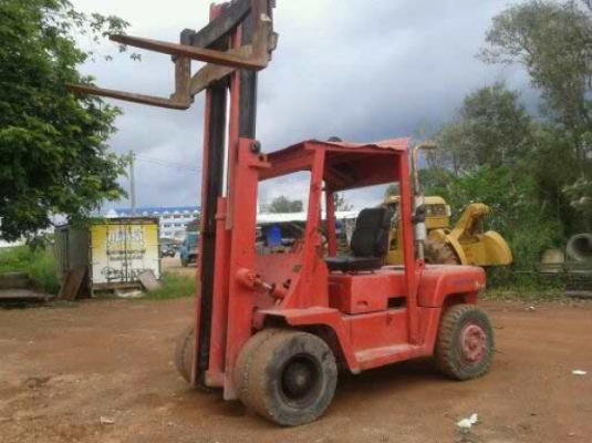 ขายรถฟกร์ลิป TOYOTA 5 ตัน พร้อมใช้สภาพลุยงานได้ทันทีราคาถูกอยากขาย