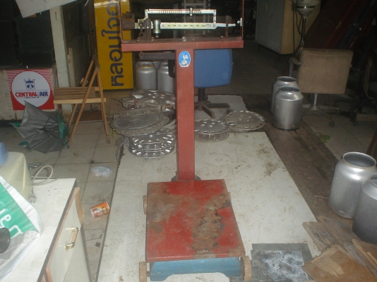 หลินรัชดา 081-585-6957 ตาชั่งเก่า ใช้ได้  4,500บาท