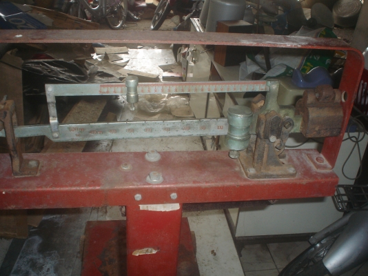 หลินรัชดา 081-585-6957 ตาชั่งเก่า ใช้ได้  4,500บาท