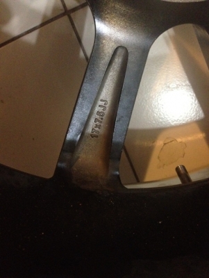 ขายแม็กซ์มือ2 แนว VIP ขอบ 17 4รู100 +ยางปี10 ราคา 10900 บาท