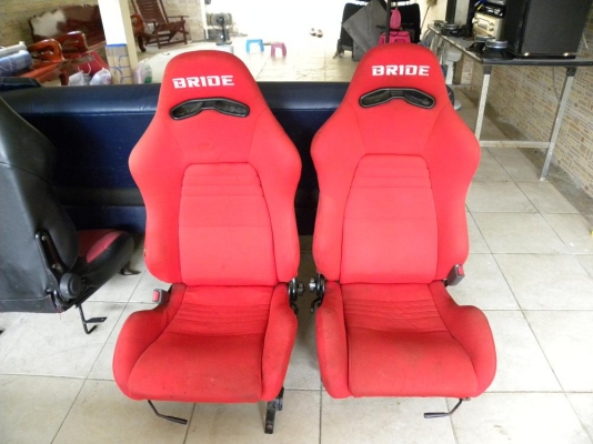 ขายเบาะแดงๆ ซักคู่ครับ
