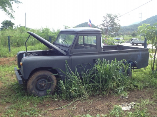 ขายรถแลนด์โรเวอร์เหลือ 4 คันเท่านั้น ทะเบียนทุกคัน ราคาคุยได้ครับ