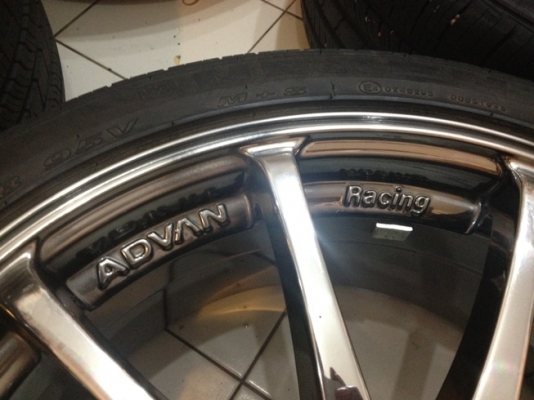 ขายแม็กซ์มือ2 ขอบ18 Advan RS 5 รู 114+ยางปี 11 ราคา 17500 บาท ขายแม็กซ์มือ2 ขอบ18 Advan RS 5 รู 114+ยางปี 11 ราคา 17500 บาท