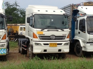 HINO MEGA 30 hp S500 หัวลาก สภาพสวยพร้อมใช้งาน