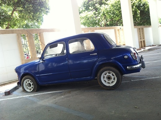 fiat พ.ศ 2499 คันเล็กๆ ท้ายมน ประตูย้อน พร้อม เล่มทะเบียนแท้