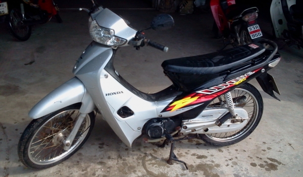 ขาย เวฟ 100 ปี48 เครื่องเดิมดี รถเดิม ทะเบียนโอน 15900