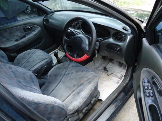 ขาย Hyundai Elantra ตาปีศาจ สีเขียวสวย 75,000 บาท พร้อมโอน +++++++++