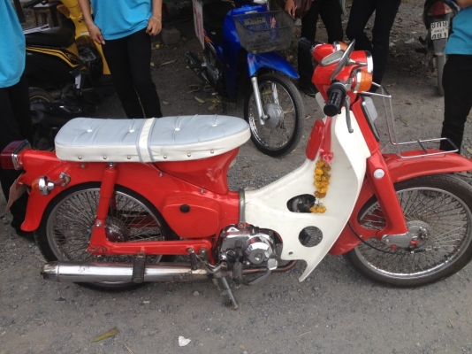 ขาย C 50 ทำมาใหม่ สพาบดี พล้อมขี้คับ มีทะเบียน แต่ต้อนขนรถมาผมทำเองสารรถหายคับ