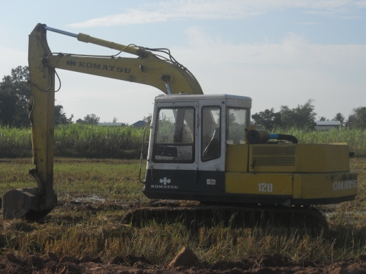 ขายแมคโคpc120-3 คอนโทลสั้น ขายแมคโคpc120-3 คอนโทลสั้น