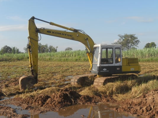 ขายแมคโคpc120-3  คอนโทลสั้น