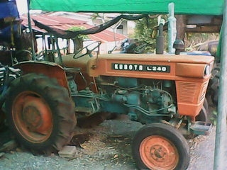 ขายรถไถคูโบต้า 240 (24แรง) สภาพพร้อมใช้งาน รถแห้งเก่าเก็บครับ