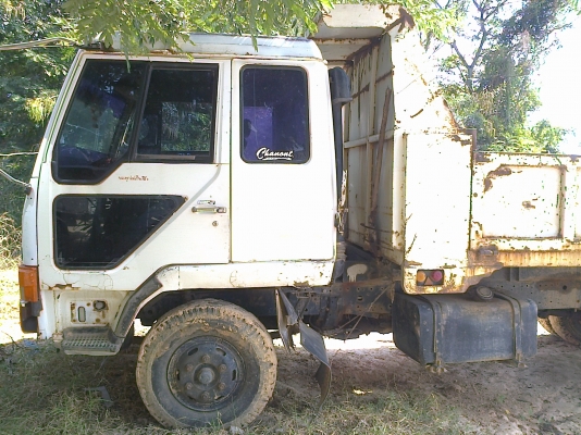 MITSUBISHI FUSO 165 HP 6D14 หกล้อดั๊มพ์ หัวบางเดิมภายในครบ พวงมาลัยเพาเวอร์ เครื่องแรงดีฟิตใหม่เอี่ยม กระบะดั๊มพ์เหล็ก 6 ตันยาว 3.80 เมตร ช่วงล่างคัชซีไม่มีผุ ยาง 8.25 ขอบ 16" สภาพดี 60\% เอกสารเล่มทะเบียนครบพร้อมโอนครับ