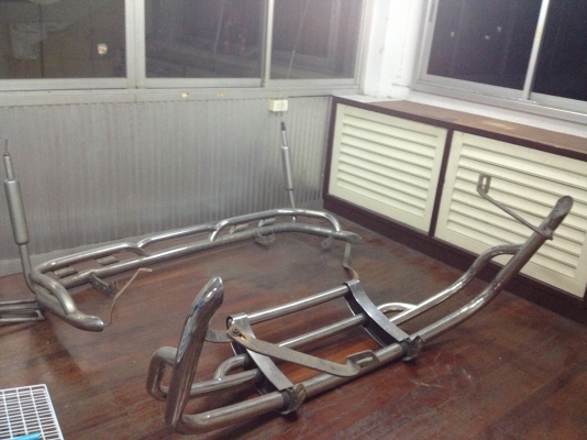 ขายถูกมาก กันชนรถตู้ Hiace หัวจรวด หลังคาเตี้ย หน้าหลัง