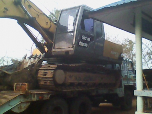 ขายแบคโฮ KOBELCO SK200 MARK III + เทรนเลอร์หางปลา FM18 เครื่อง 285 inter รถพร้อมใช้งาน 081-0621937