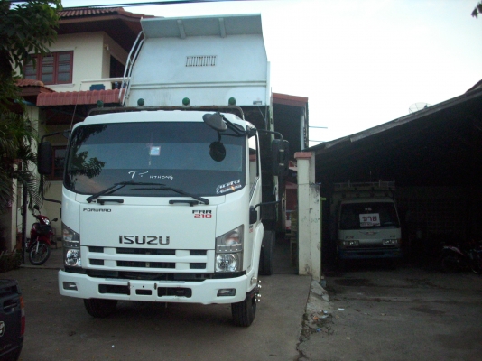 ขายหกล้อดั้ม ISUZU  FRR 210  แรง ปี 52