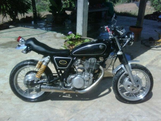 ขายSR400อินวอยแต่งคัสตอมล้อผ่าสวยๆครับ65000ต่อรองได้ครับผม