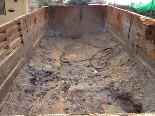 ขายกระบะ (ดั้ม) ราคา 50,000. ไม่มีลูกดั้มและคัสซีลอย ยกลงจาก ROCKY  210