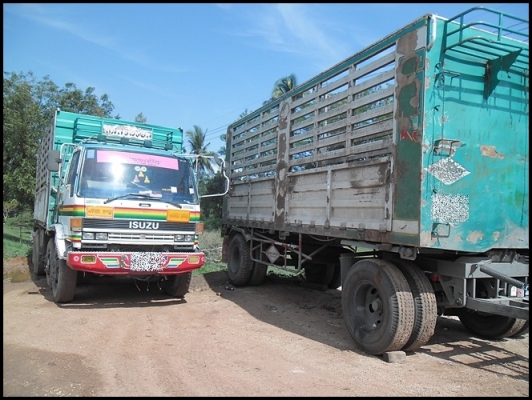 สิบล้อ JCM  2คานหน้า วางเครื่อง 320 สวยๆ