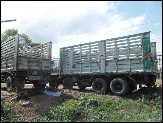 สิบล้อ JCM  2คานหน้า วางเครื่อง 320 สวยๆ