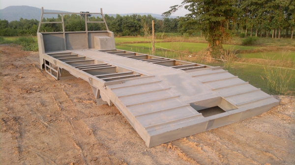 ขายหางเทเลอร์  ต่อใหม่  บรรทุกรถแม็คโคร  200-320