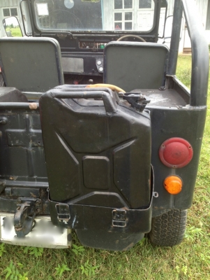 รถยนต์จี้ปวิลลี่ เครื่องISUZU 190 ขับเคลื่อน4ล้อ ทะเบียนเต็ม