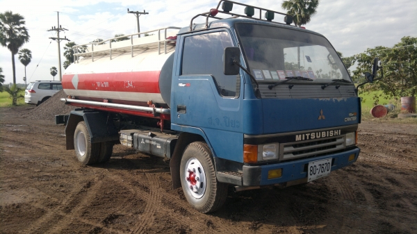 ขายรถน้ำ6 ล้อ 6000 ลิตร MITSUBISHI 115 แรง ปี38 เกียร์สั้น ใช้ปั้มปั่นสเปร์ดูด-ฉีดในตัว