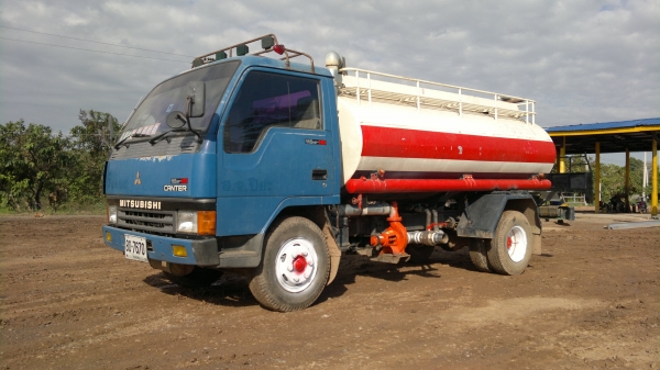 ขายรถน้ำ6 ล้อ 6000 ลิตร MITSUBISHI 115 แรง ปี38 เกียร์สั้น ใช้ปั้มปั่นสเปร์ดูด-ฉีดในตัว