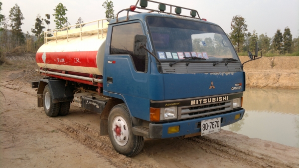 ขายรถน้ำ6 ล้อ 6000 ลิตร MITSUBISHI 115 แรง ปี38 เกียร์สั้น ใช้ปั้มปั่นสเปร์ดูด-ฉีดในตัว
