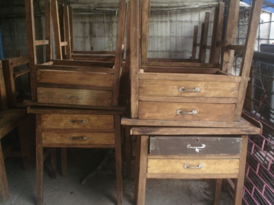 โต๊ะทำเพชร ทำพลอย ทำทอง ขายถูกๆๆๆ 1,200บาท หลินรัชดา081-585-6957