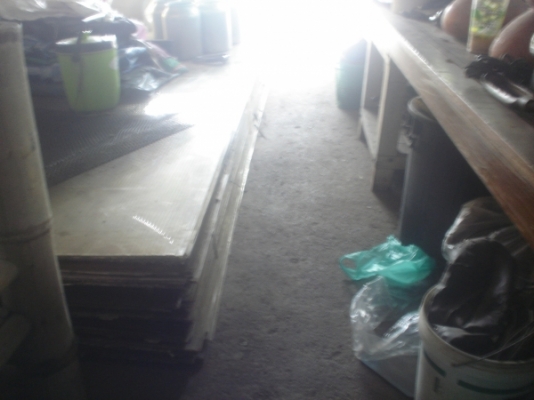 แผ่นโพลีฯมือสองขายถูกกว้าง 2 ม ยาว 4.50ม มี 25 แผ่น เหมา10,000บ