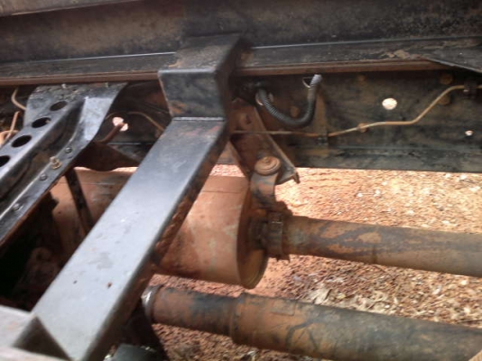 รถฮีโน่ 6 ล้อดั้ม FC4J 175 แรงม้า ปี 49  สนใจติดต่อ 081 - 6079515